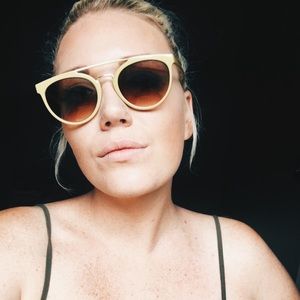 Meet your Posher, Serena